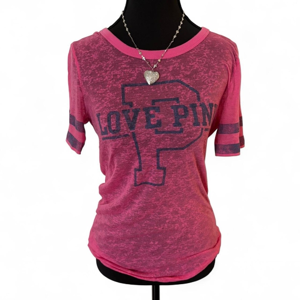 2010s VS PINK varsity style tee